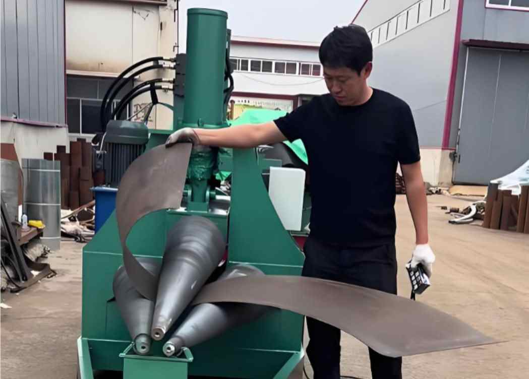 Cone rolling machine, Cone rolling machine,