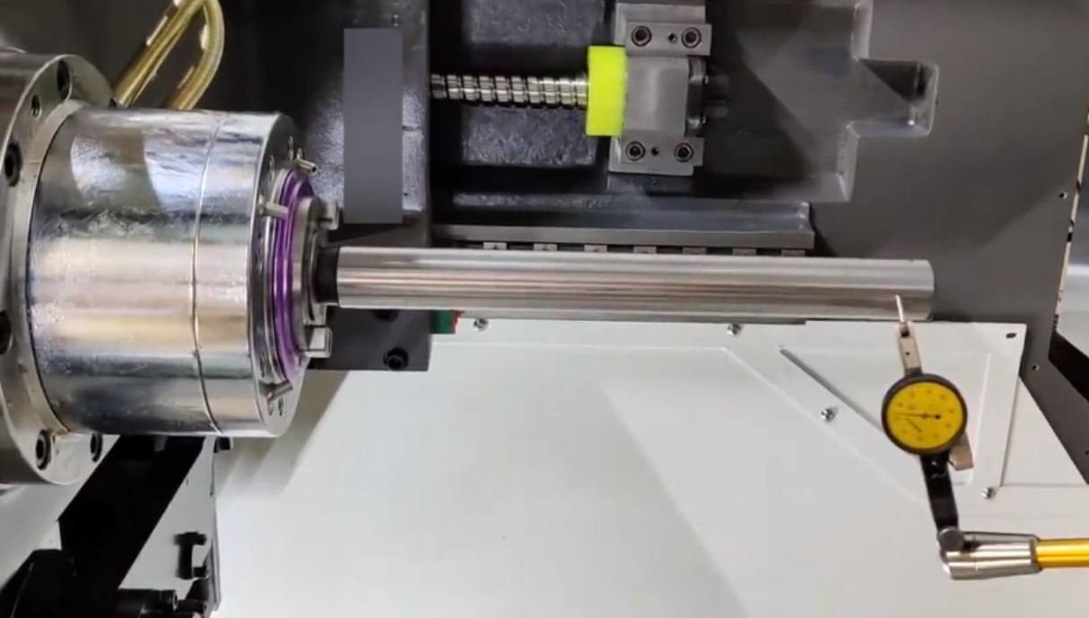 the spindle of CNC metal spinning machine -the runout and accuracy testing the spindle of CNC metal spinning machine -the runout and accuracy testing